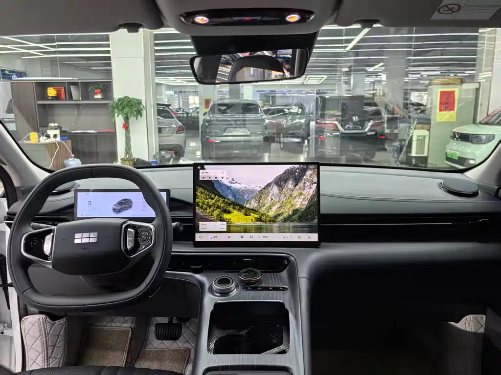 GEELY GALAXY GALAXY E5