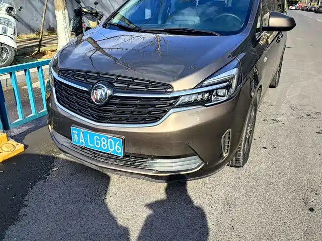 BUICK GL8