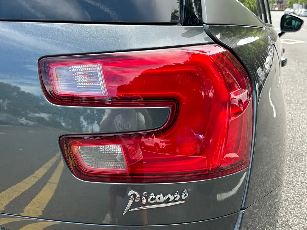 Citroen C4 Picasso — миниатюра 23