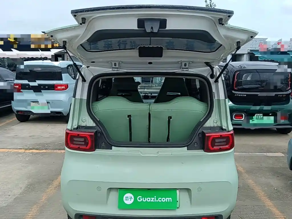 Wuling MINIEV — миниатюра 19