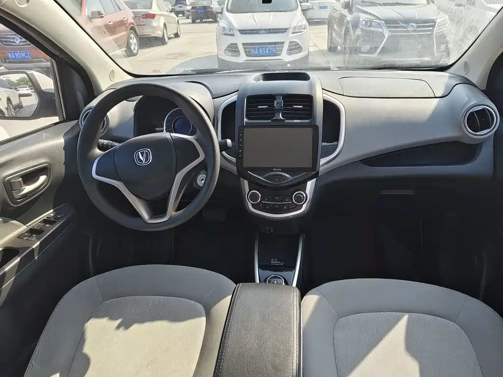 Changan Benben E-Star — миниатюра 7