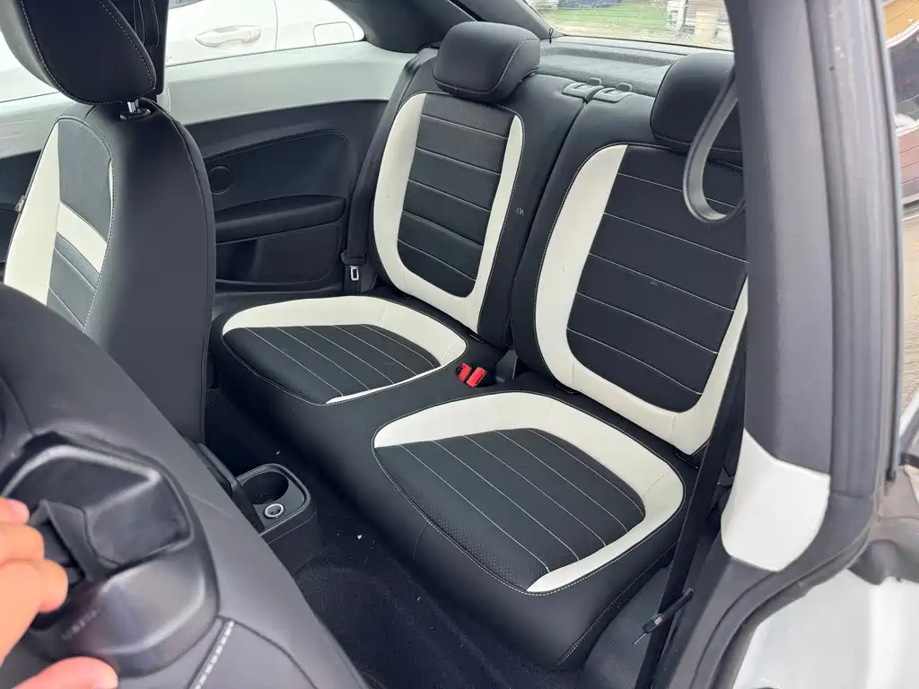 Volkswagen Beetle — миниатюра 4