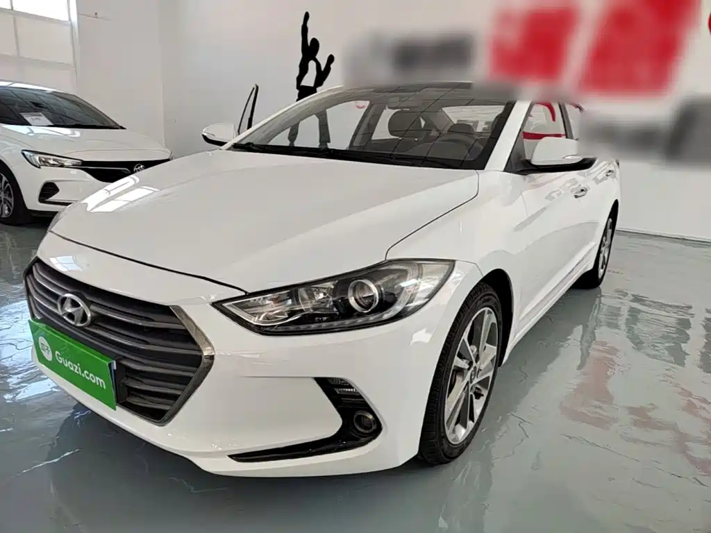Hyundai Elantra — миниатюра 2