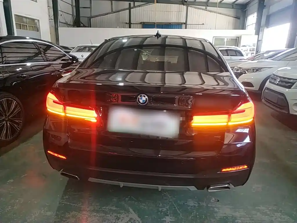 BMW 5 Series 5 2022 535Le M Sport