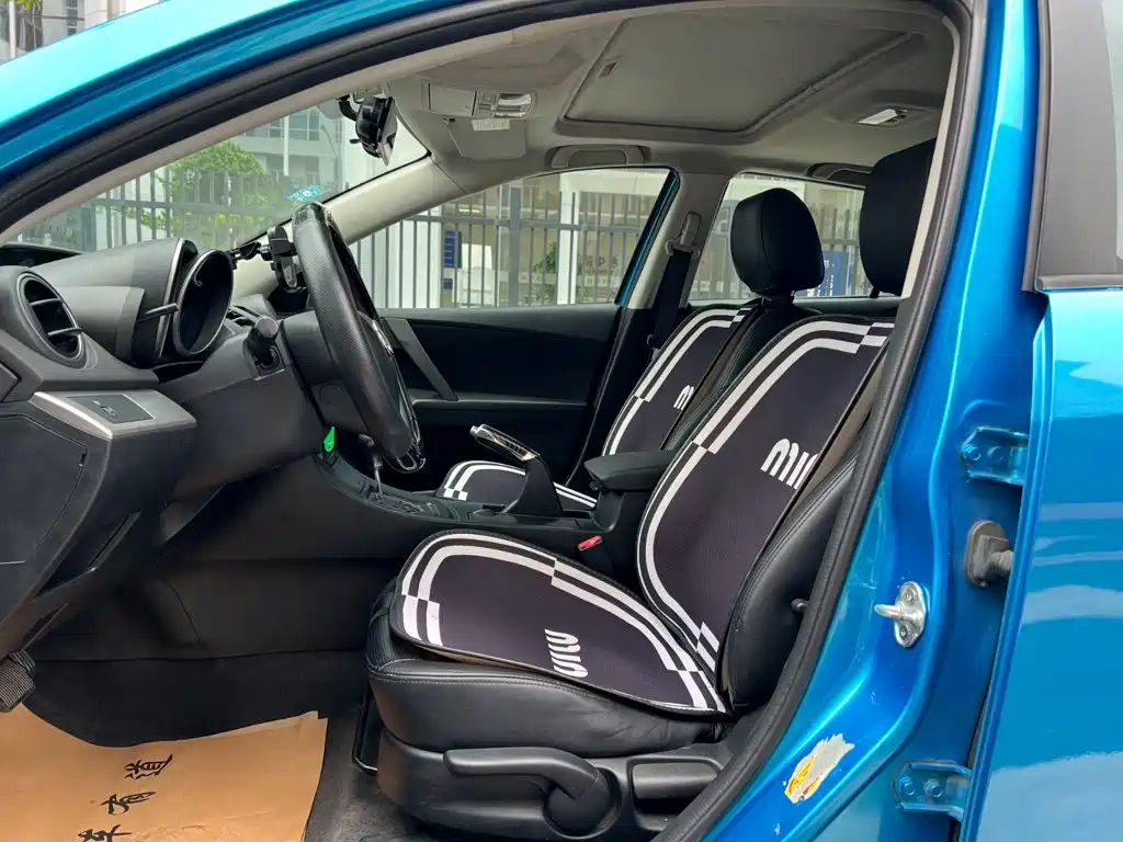 Mazda 3 Xingcheng — миниатюра 3