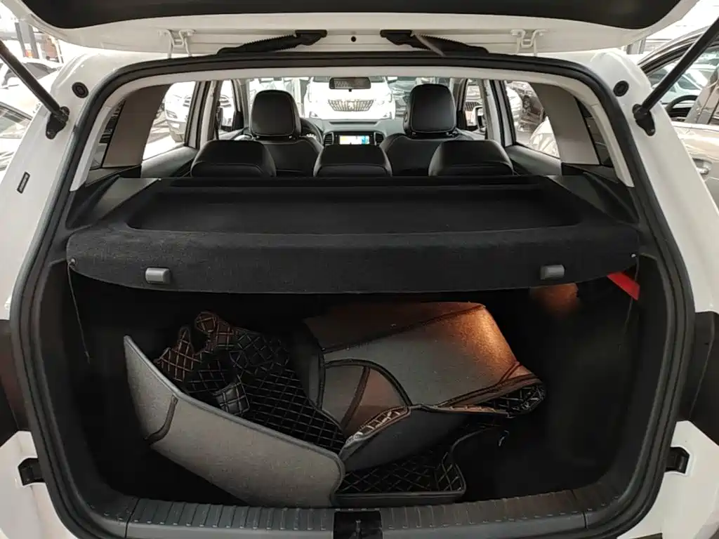 Skoda Karoq — миниатюра 19