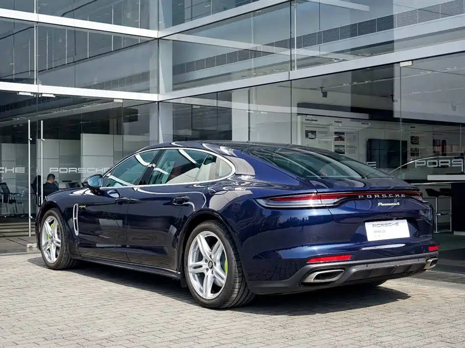 PORSCHE PANAMERA NEW ENERGY
