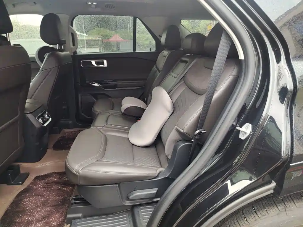Ford Explorer — миниатюра 15