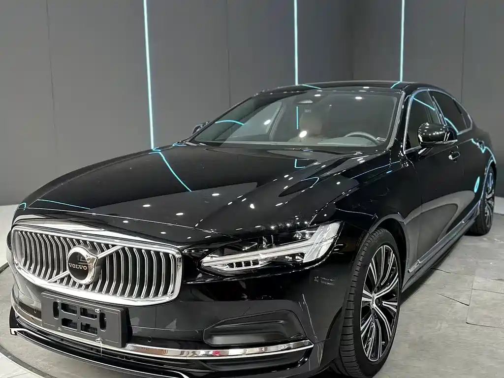 Volvo S90 2023