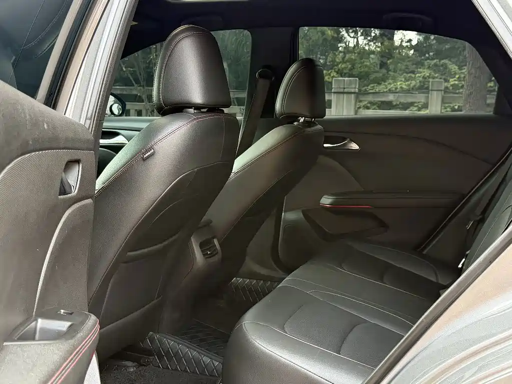 Chevrolet Monza — миниатюра 6