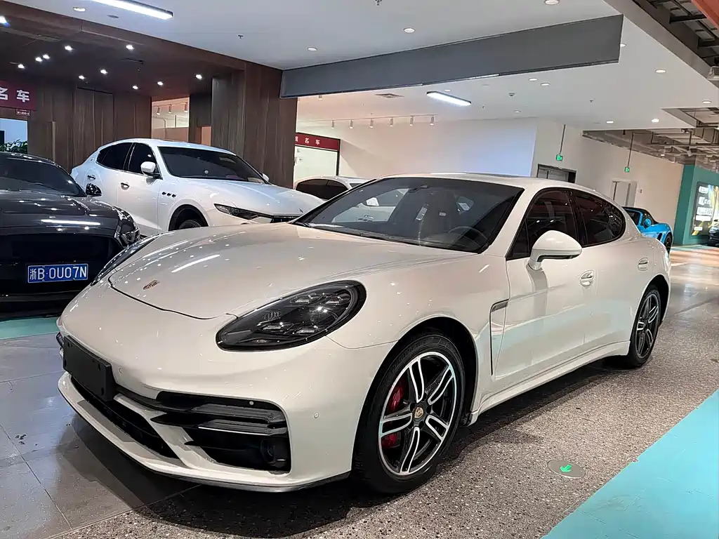 Porsche Panamera 2013