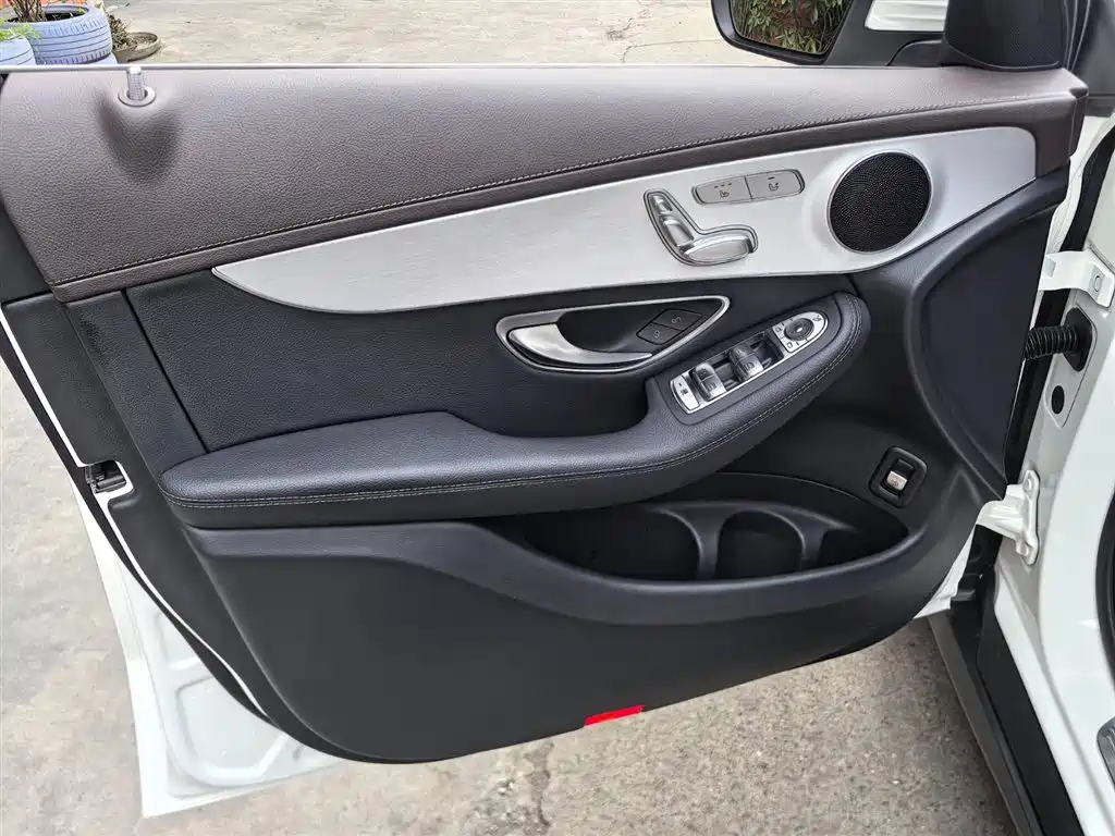 Mercedes-Benz GLC 2022 GLC 260 L 4MATIC