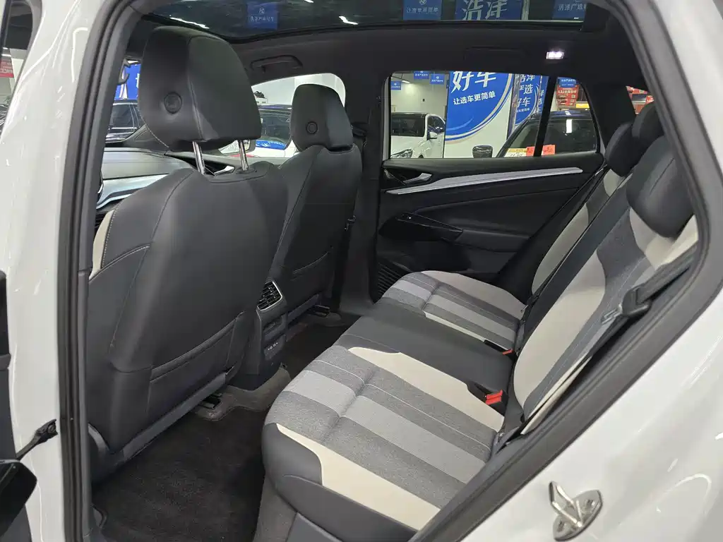 VOLKSWAGEN ID.4 CROZZ