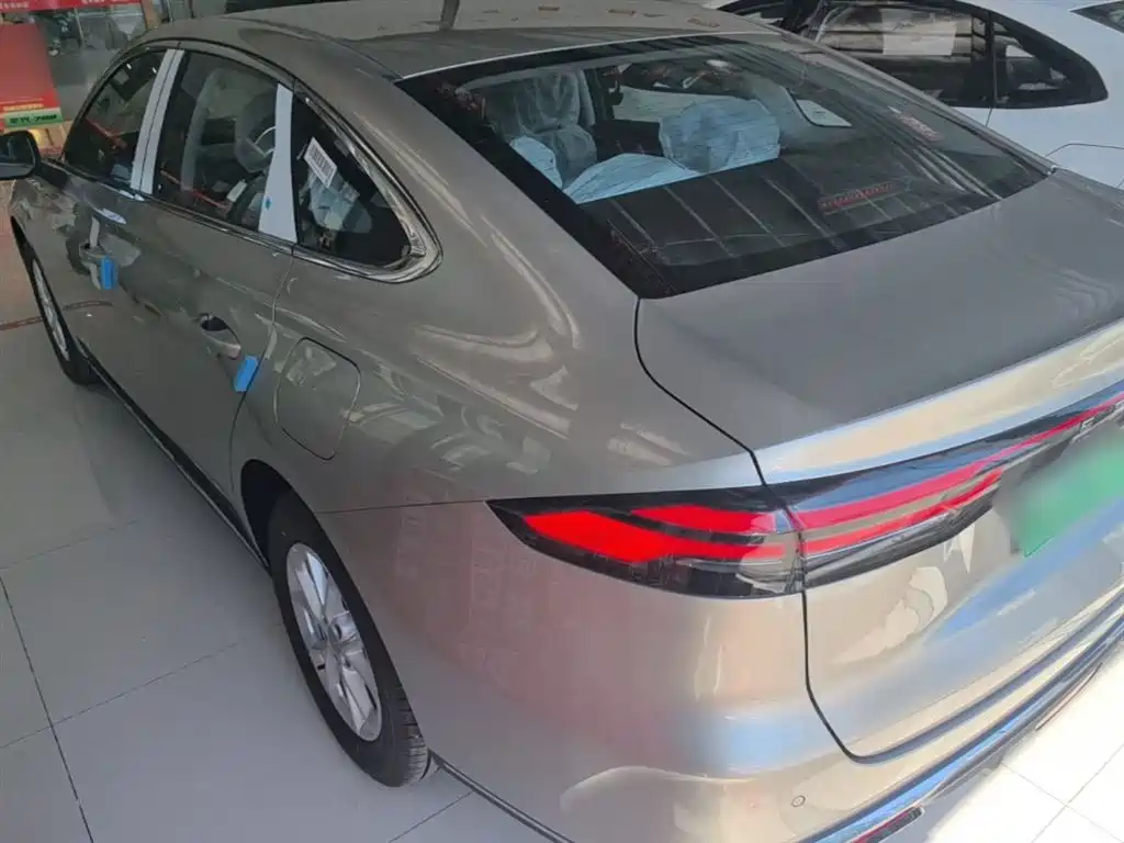 Geely Galaxy Galaxy 6 6 2026 125km