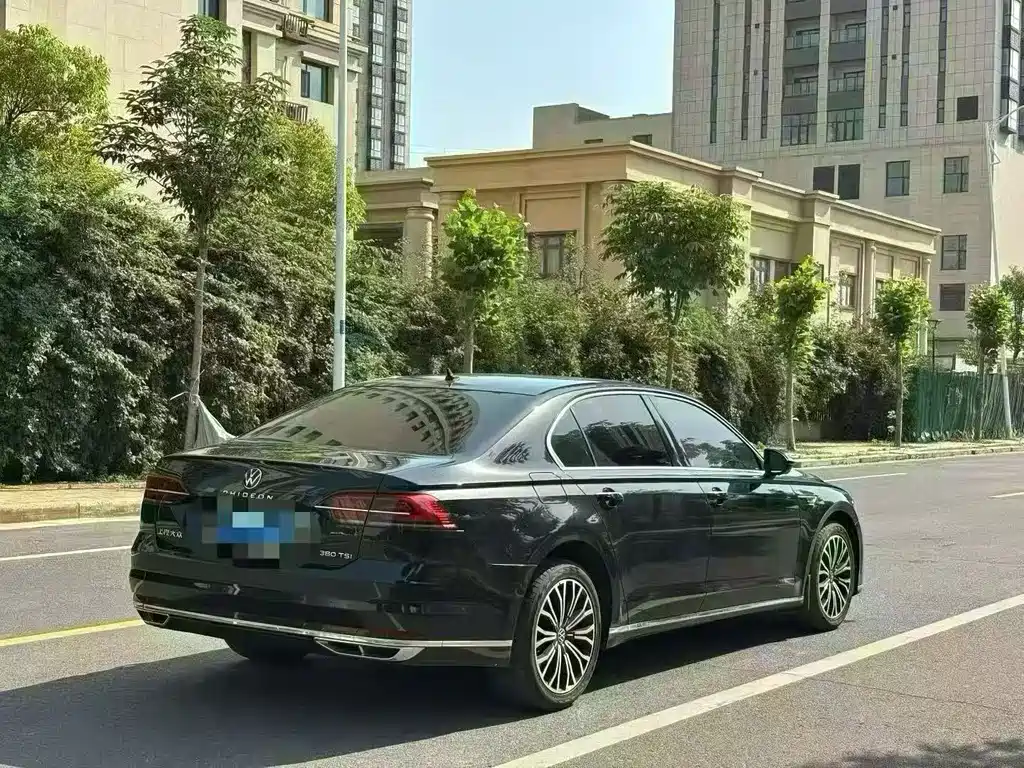 Volkswagen Phideon — миниатюра 9