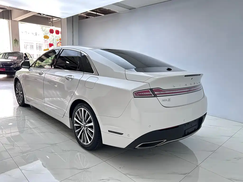 Lincoln MKZ 2019 2.0T VI