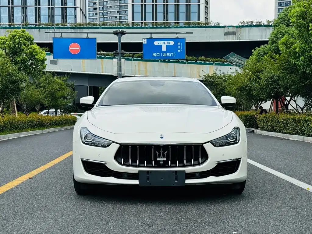 Maserati Ghibli — миниатюра 2