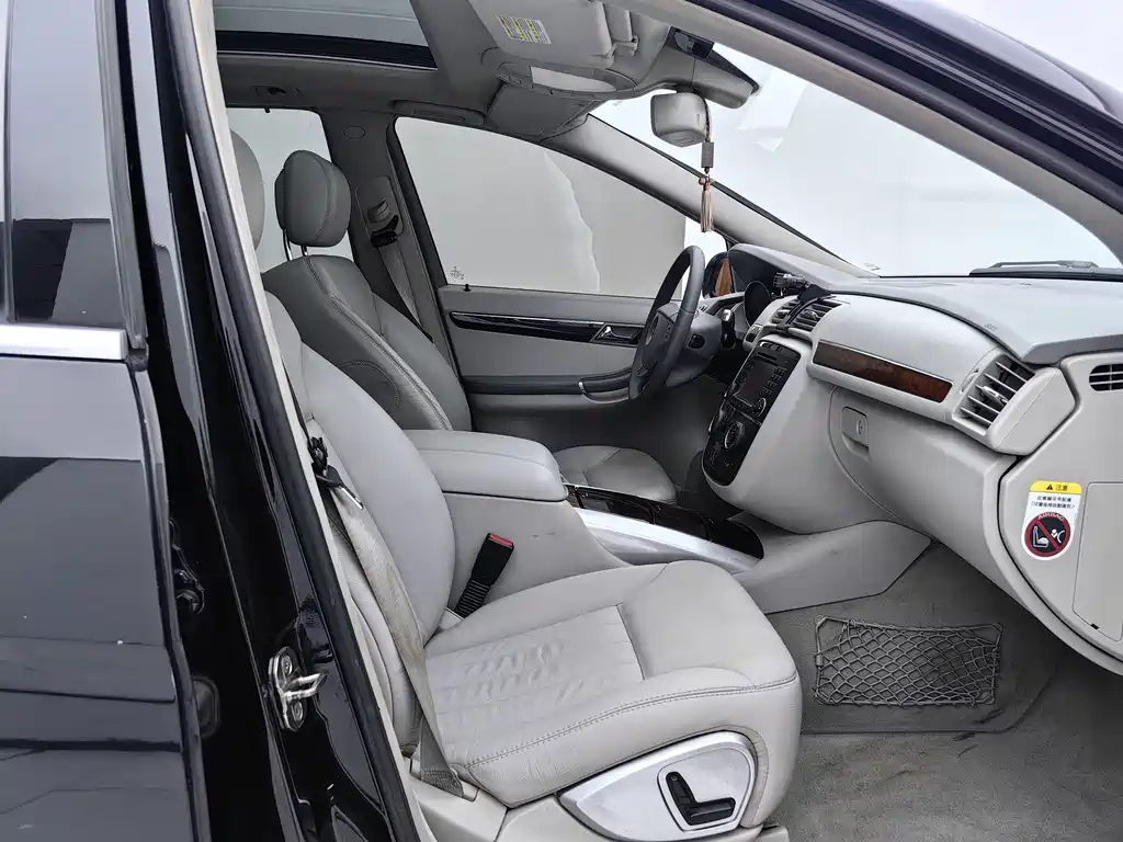 Mercedes-Benz R-Class — миниатюра 11