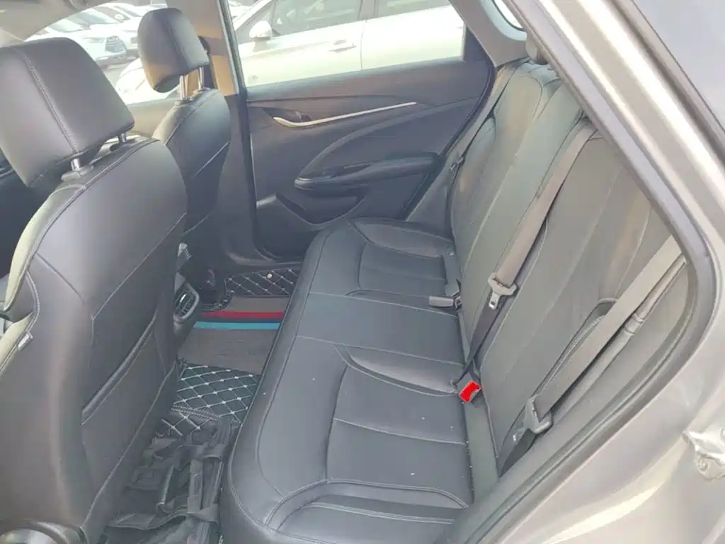 Buick Excelle — миниатюра 17
