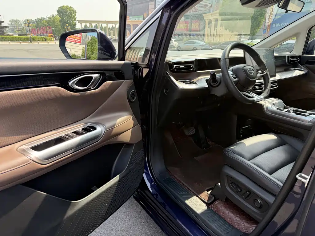GAC Motor Trumpchi E8 PHEV — миниатюра 6