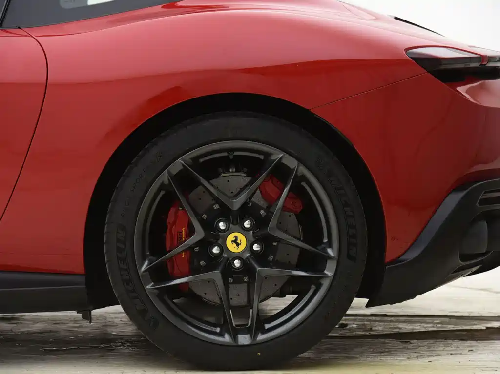 Ferrari Roma — миниатюра 8