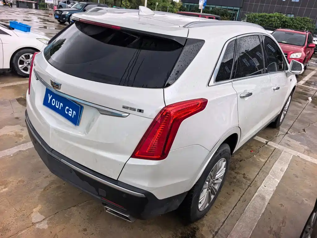 Cadillac XT5 — миниатюра 6