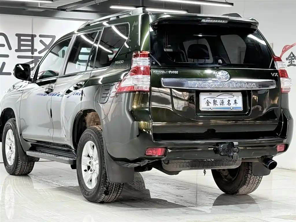 TOYOTA PRADO
