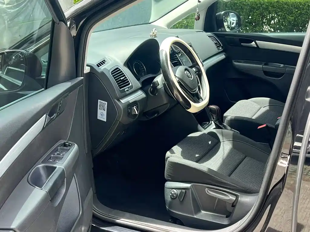 Volkswagen Sharan — миниатюра 7