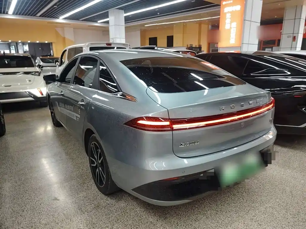 Roewe Young Wai D6 — миниатюра 5