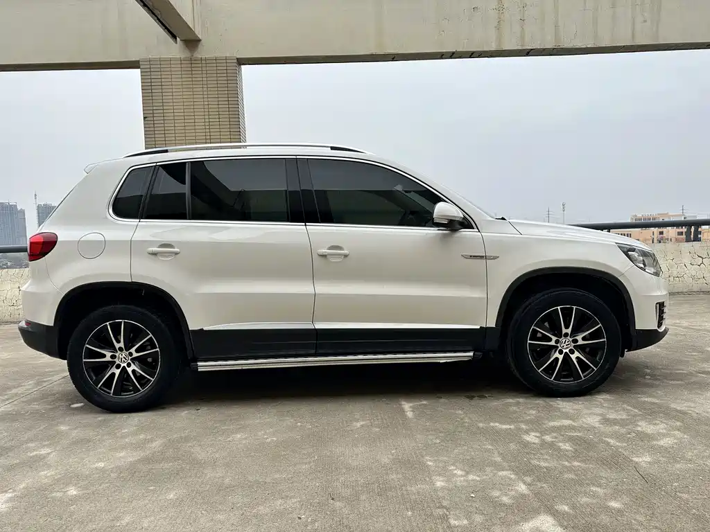 Volkswagen Tiguan 2016 330TSI AT Luxury