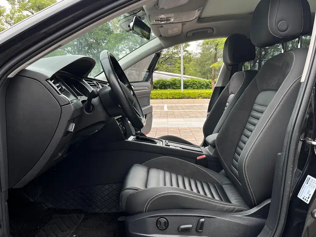 Volkswagen Magotan 2020 330TSI DSG Lead