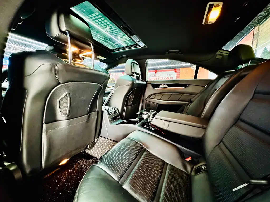 Mercedes-Benz CLS AMG — миниатюра 11