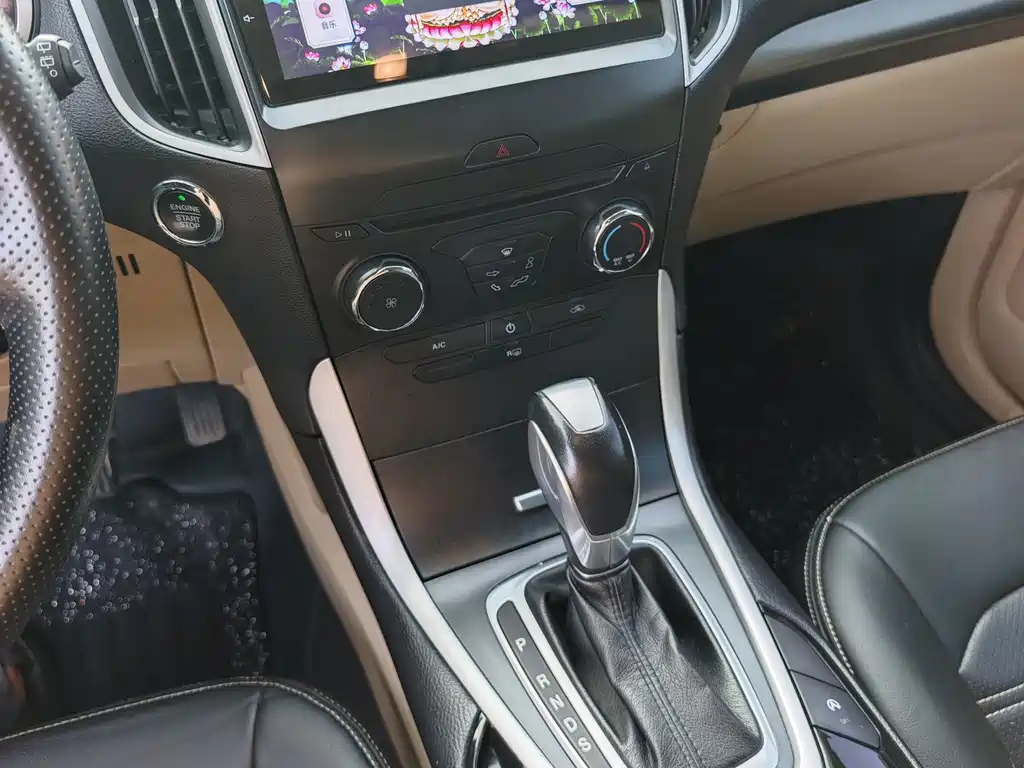 Ford Edge — миниатюра 6