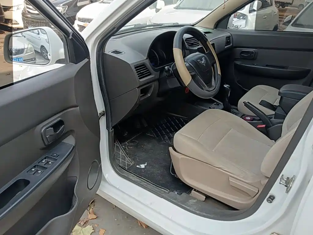 Wuling Hongguang — миниатюра 16