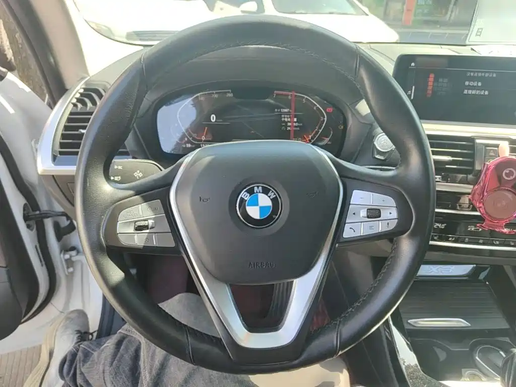 BMW X3 — миниатюра 11