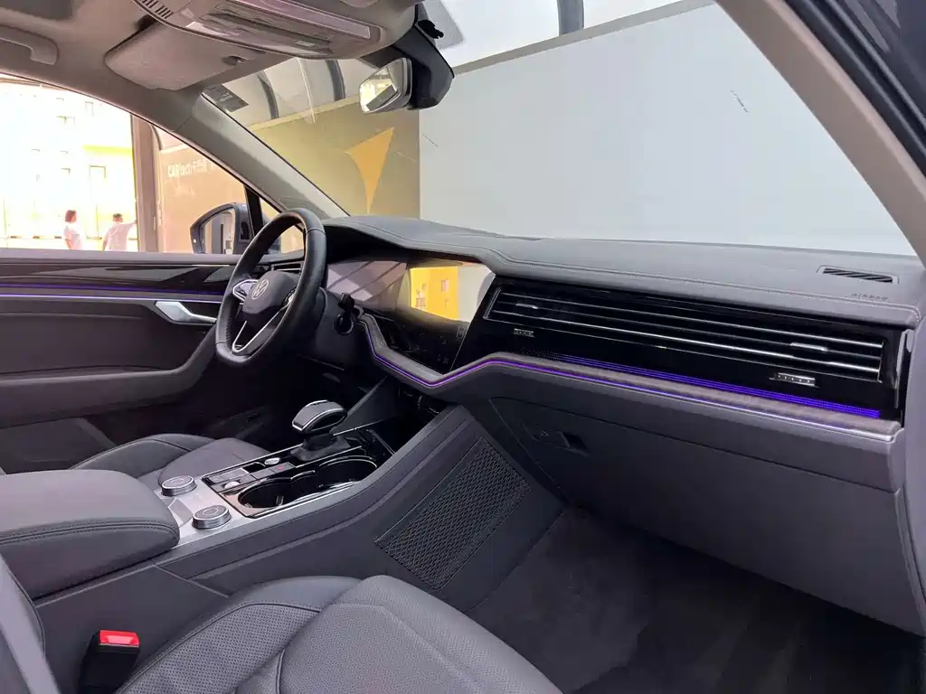 Volkswagen Touareg — миниатюра 14