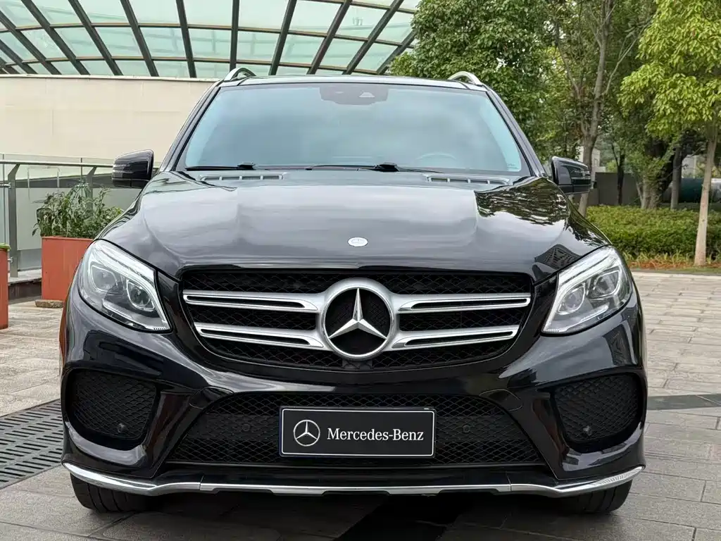 Mercedes-Benz GLE (Import) — миниатюра 3
