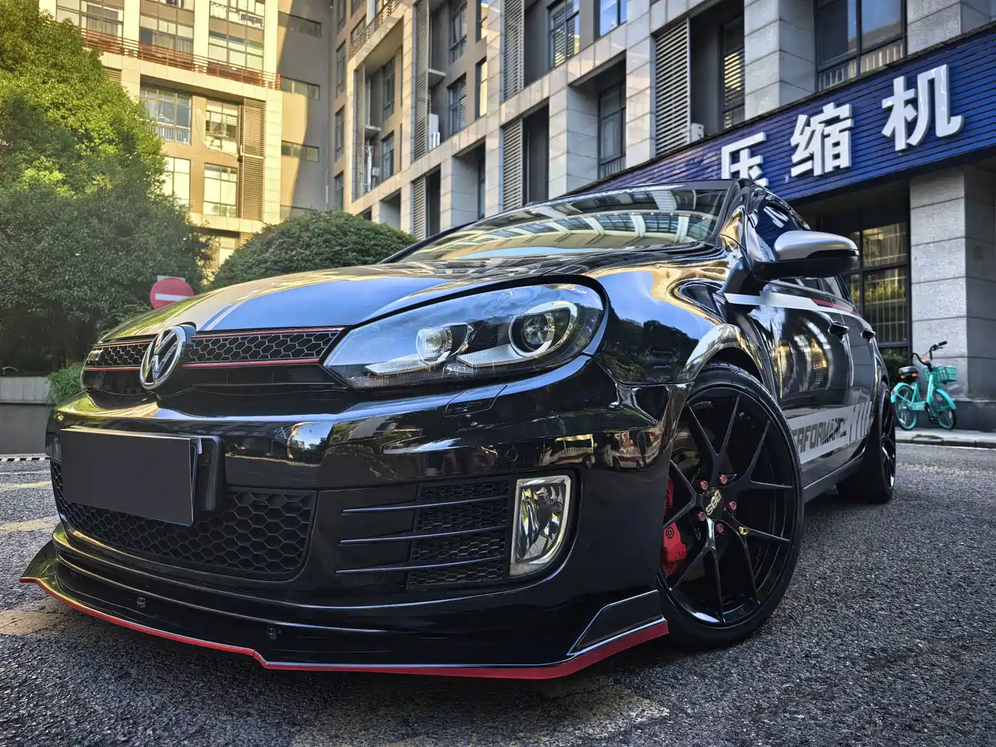 Volkswagen Golf GTI