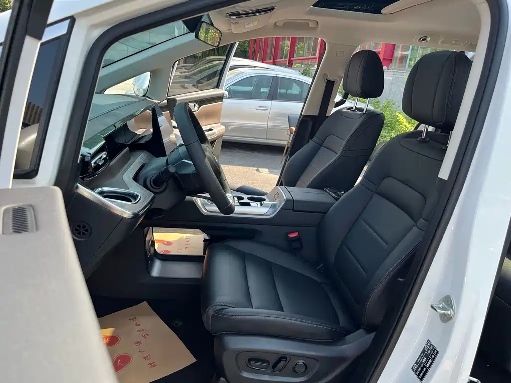 GAC Motor Trumpchi E8 — миниатюра 11