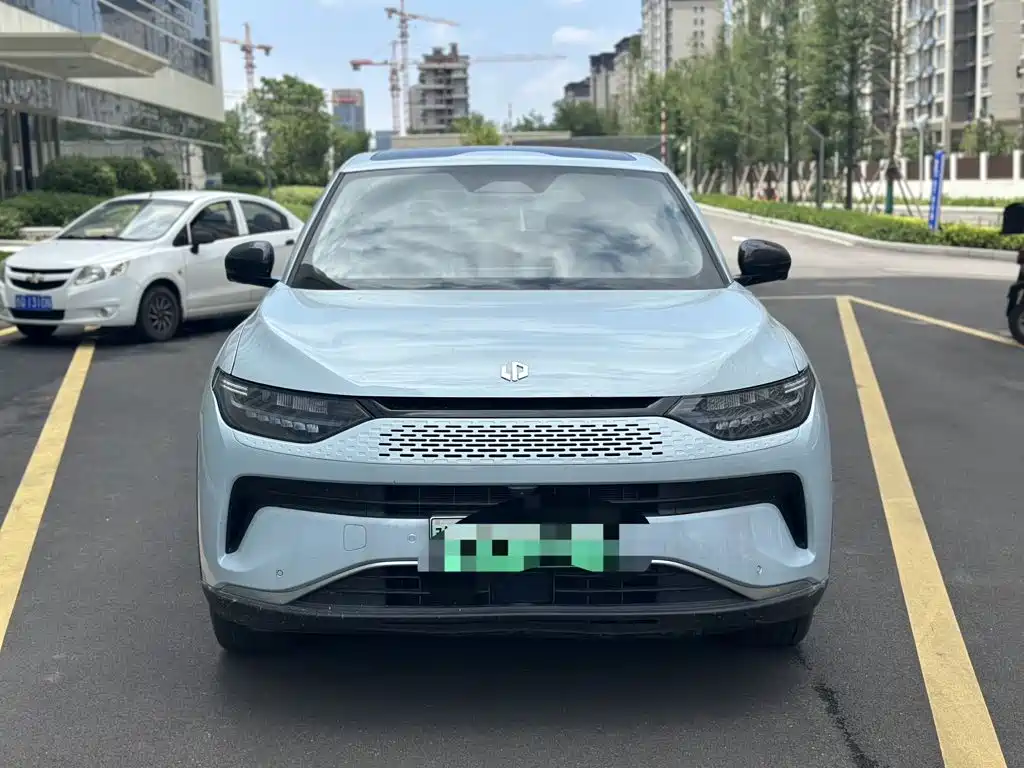 Leapmotor Leapmotor C11 — миниатюра 2