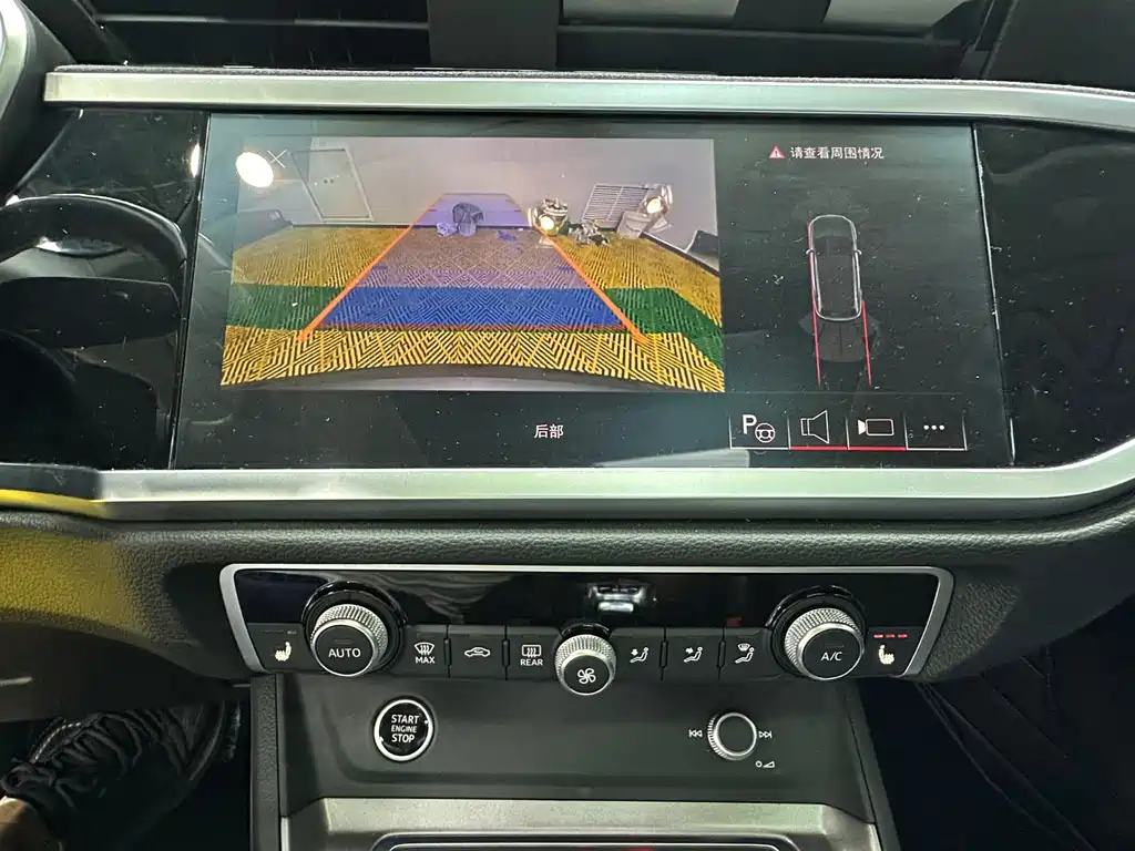 Audi Q3 — миниатюра 9