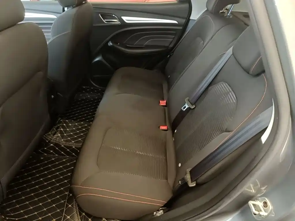 Roewe RX3 — миниатюра 17