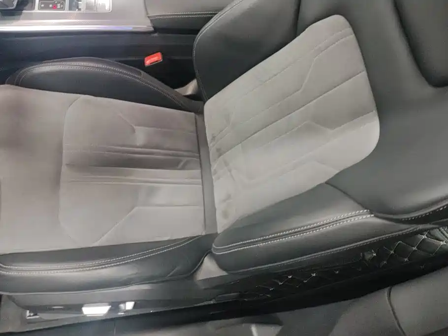 Audi A6L — миниатюра 9
