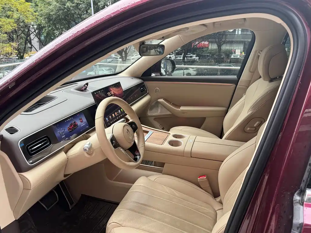 AITO ASK THE WORLD M7