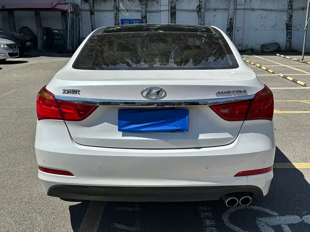 Hyundai Mistra 2014 1.8L AT Luxury DLX