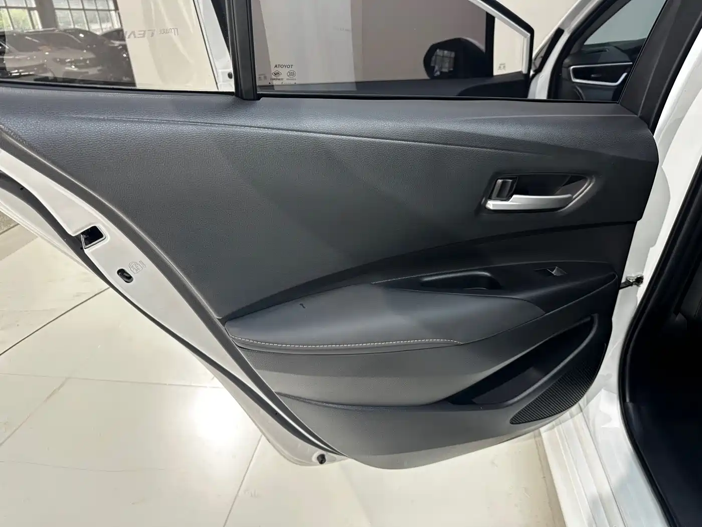 Toyota Lei Ling id 4514238 из Китая 22