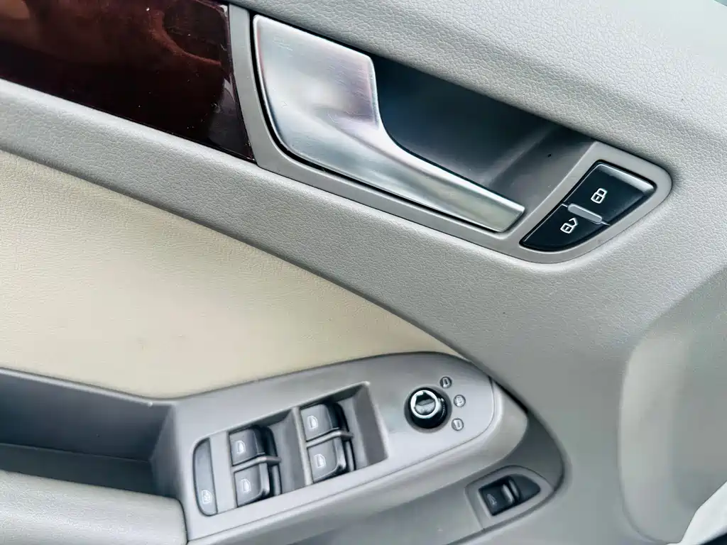 Audi A4L — миниатюра 12