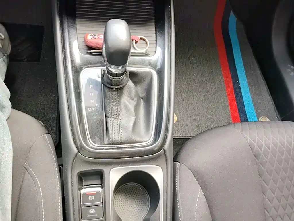 Roewe i5 — миниатюра 14