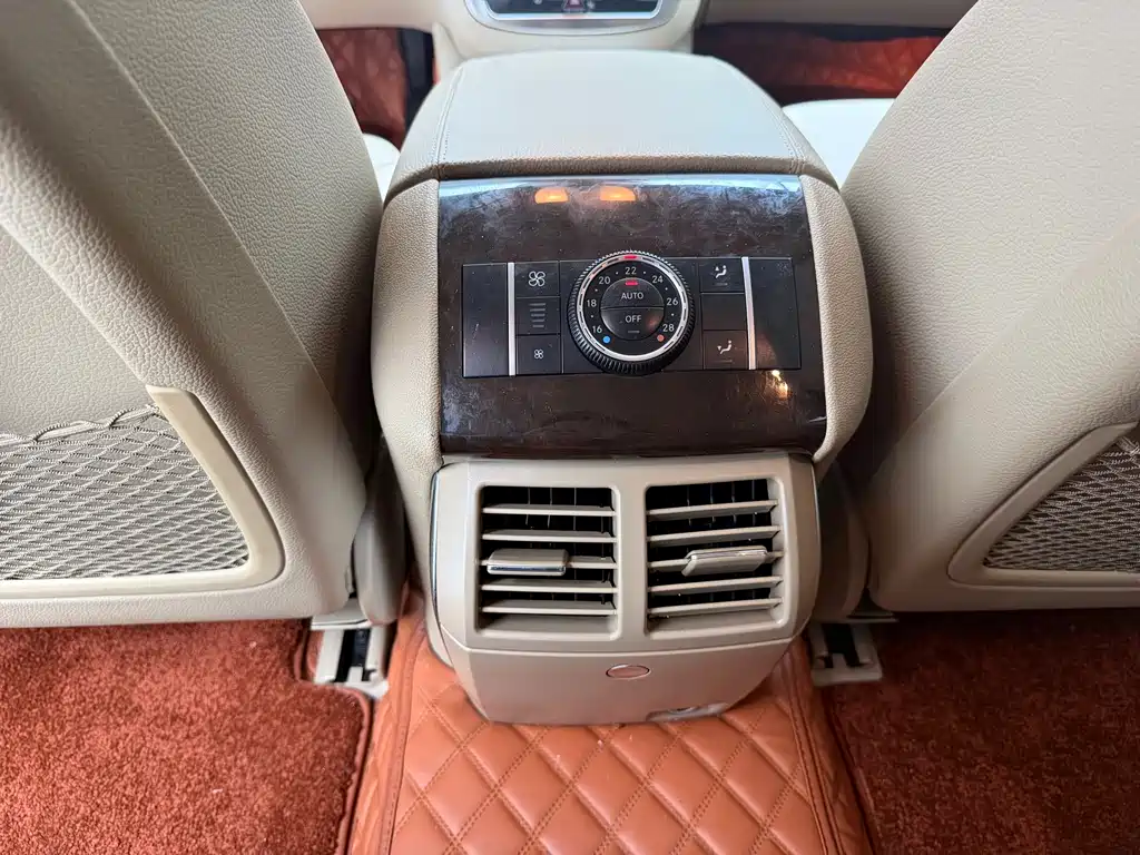Mercedes-Benz R-Class — миниатюра 10