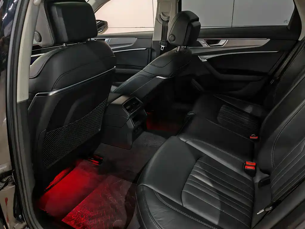 Audi A6L — миниатюра 5
